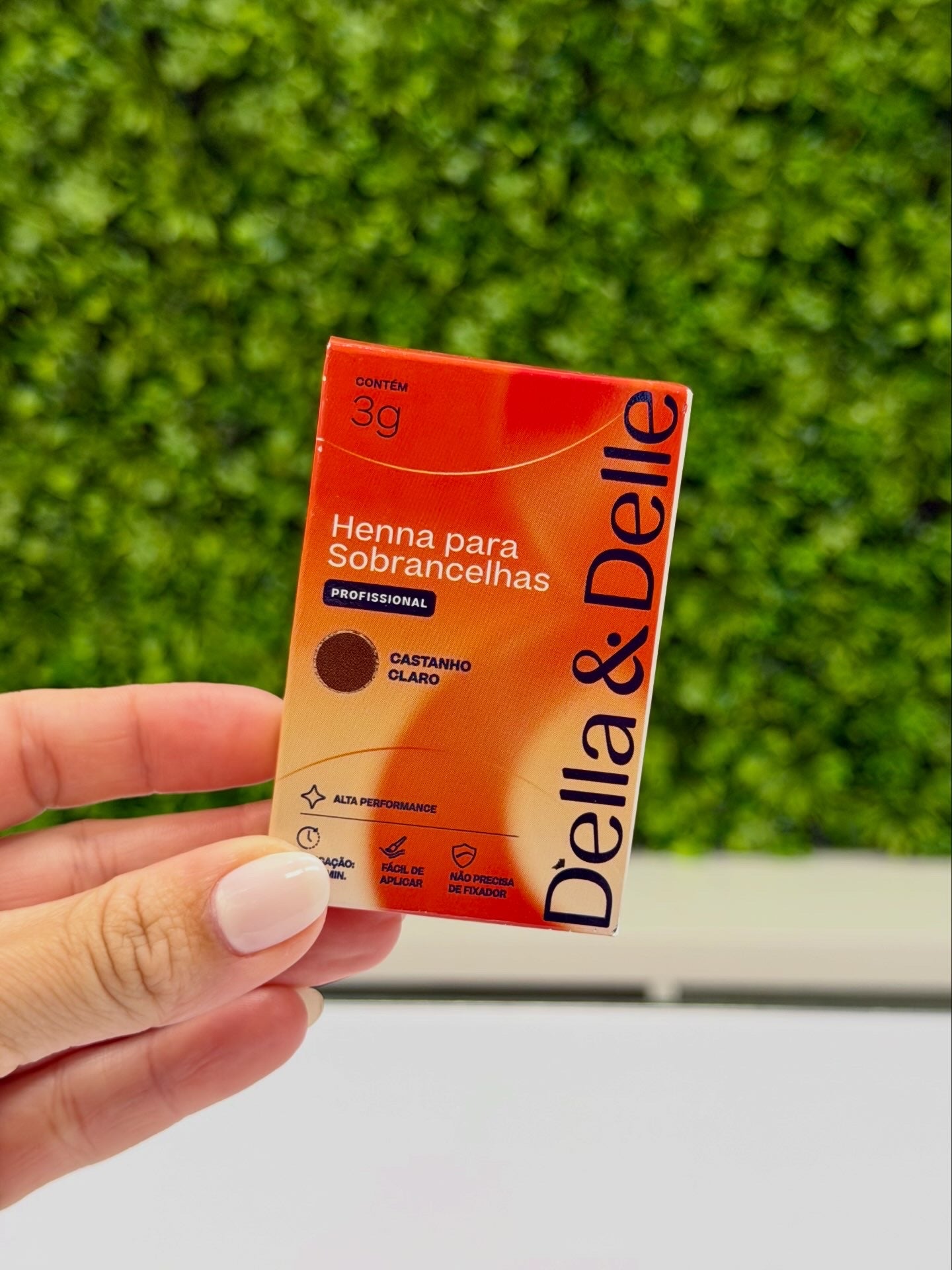 Della & Delle Henna Para Sobrancelhas Castanho Claro-3g
