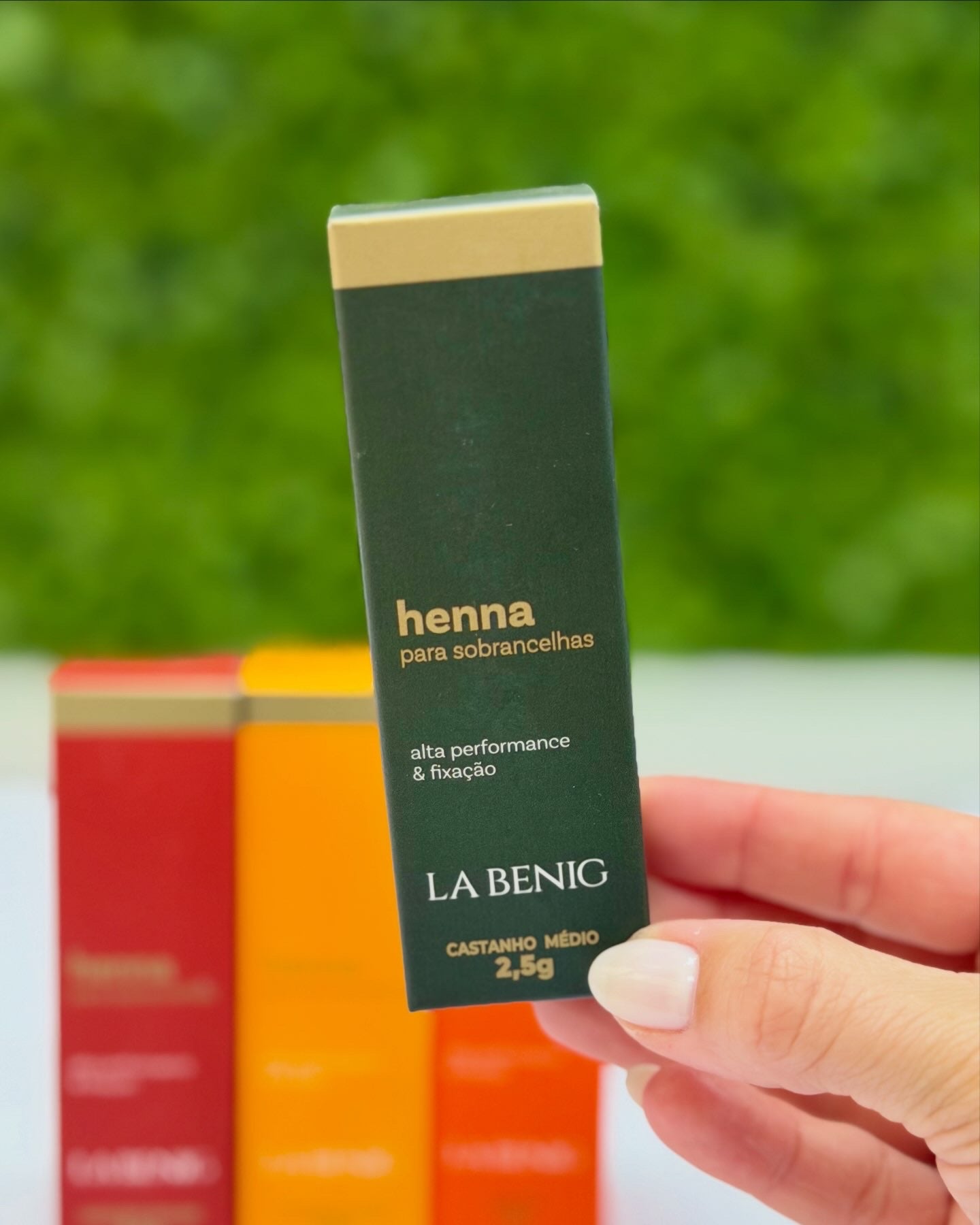 La Benig Henna Para Sobrancelha Castanho Médio-2,5g