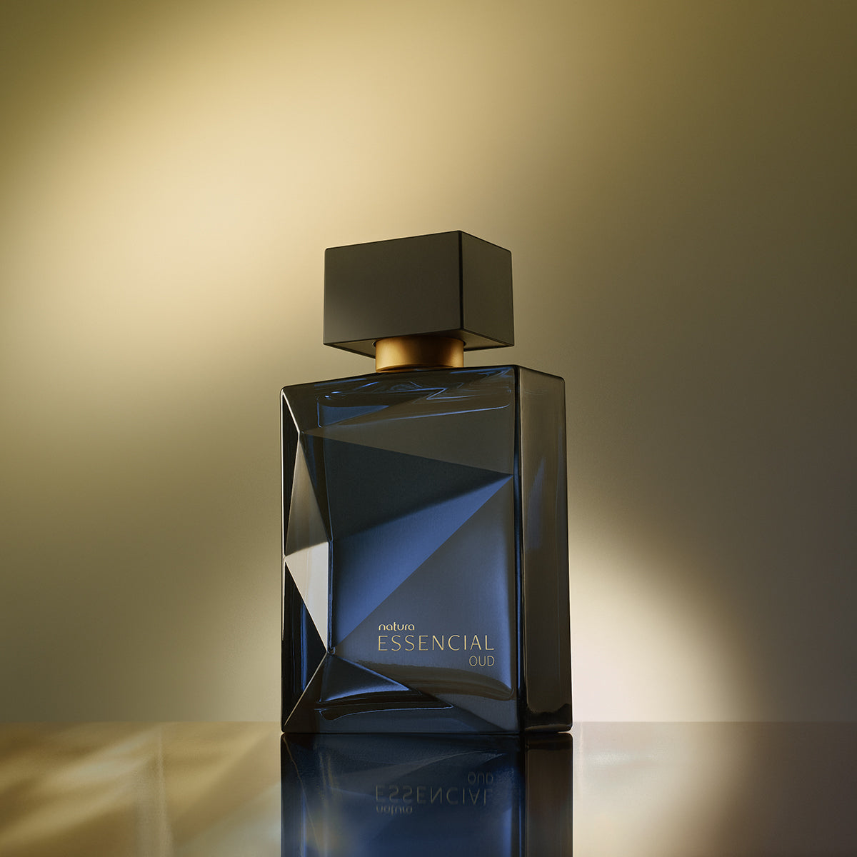 Natura Essencial Oud Desodorante Perfume Masculino-100ml